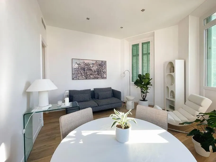 Apartament Appart Climatise Avec Parking Prive Dans Le Centre Cannes