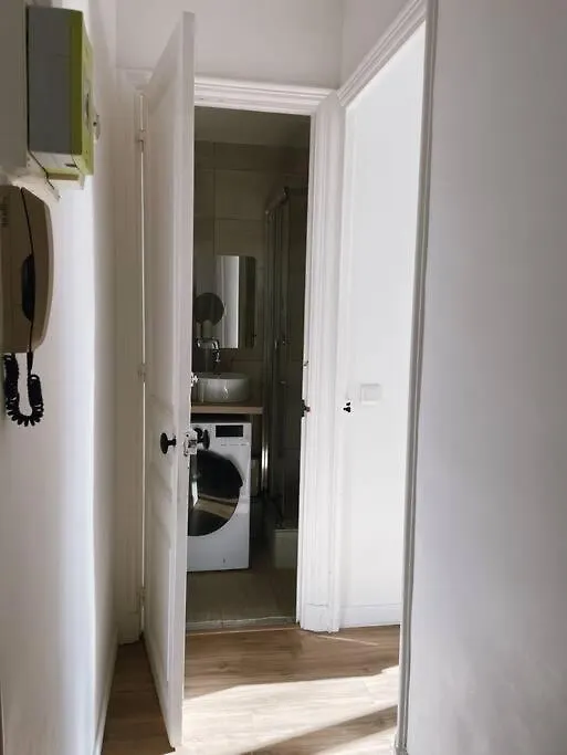 Appart Climatise Avec Parking Prive Dans Le Centre Cannes Apartament
